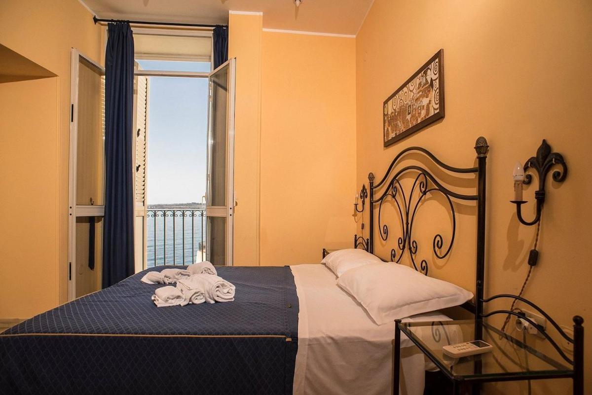 Life Hotels Residence Dei Baroni Сиракузы Экстерьер фото