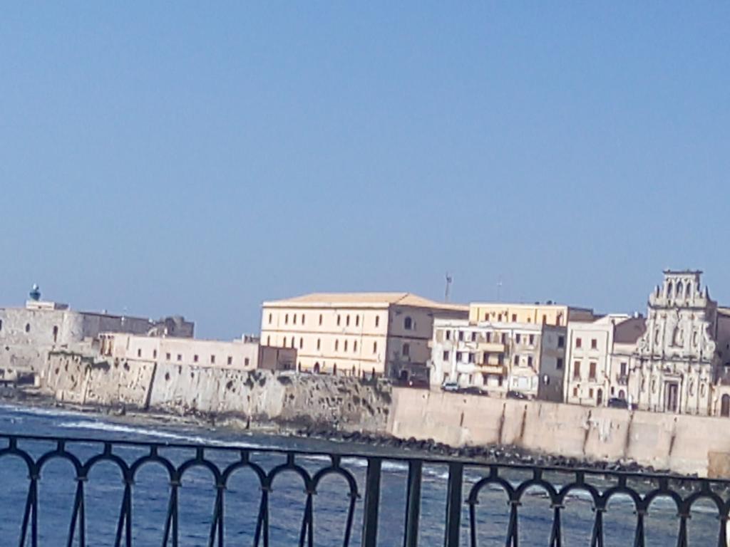 Life Hotels Residence Dei Baroni Сиракузы Экстерьер фото