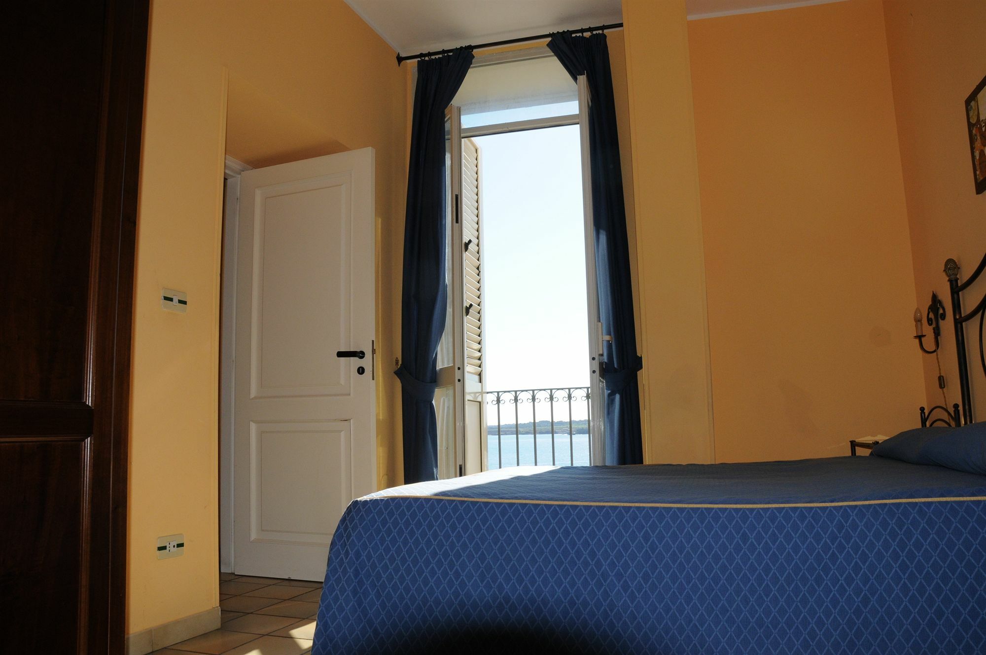 Life Hotels Residence Dei Baroni Сиракузы Экстерьер фото